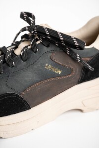 Zapatilla Cuero Negro