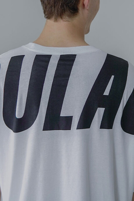 Remera Pulau Boxy Back Blanco