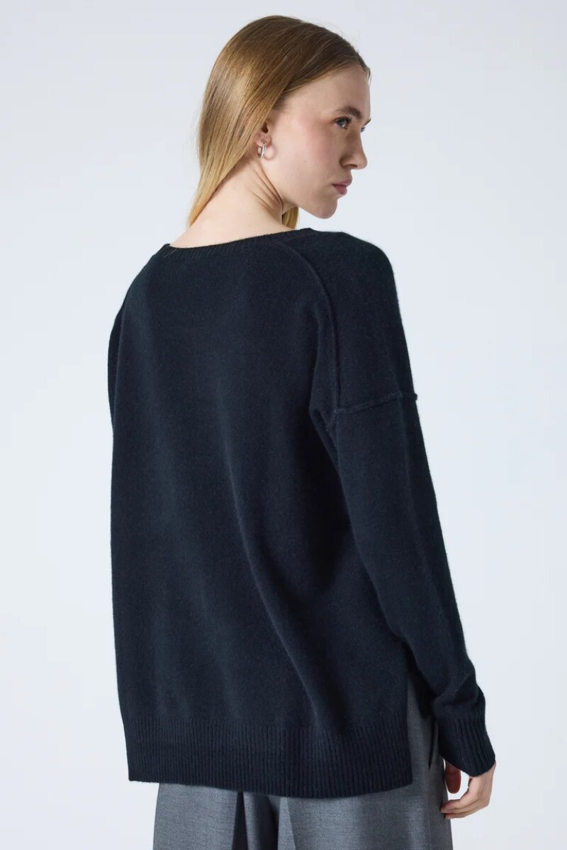 SWEATER Negro