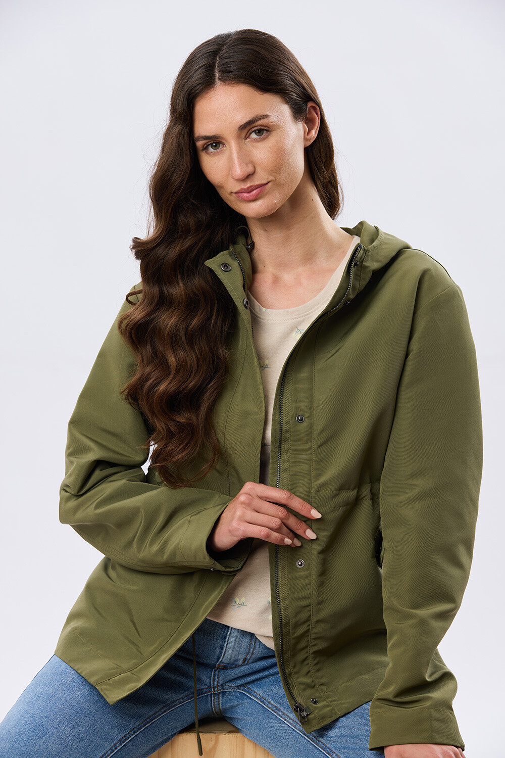 CAMPERA CON CAPUCHA Verde
