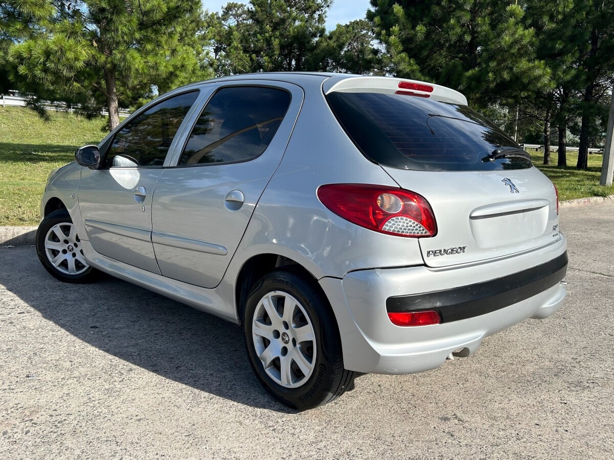 Peugeot 207 Extra Full EXCELENTE ESTADO! |Permuta / Financia Peugeot 207 Extra Full EXCELENTE ESTADO! |Permuta / Financia