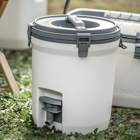 Conservadora Stanley con Dispesador Térmica 7,6 Lts Blanco