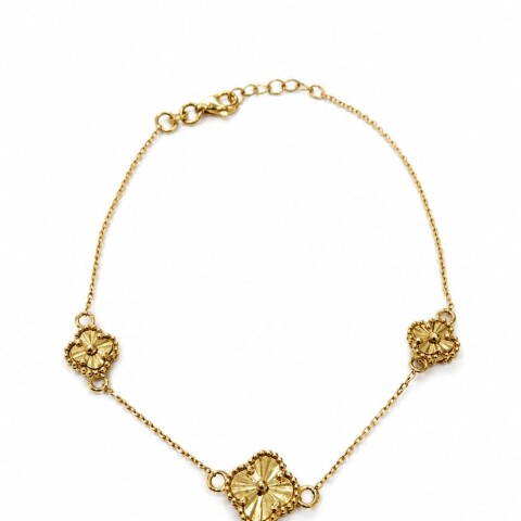 Pulsera en Oro con tres flores Pulsera en Oro con tres flores