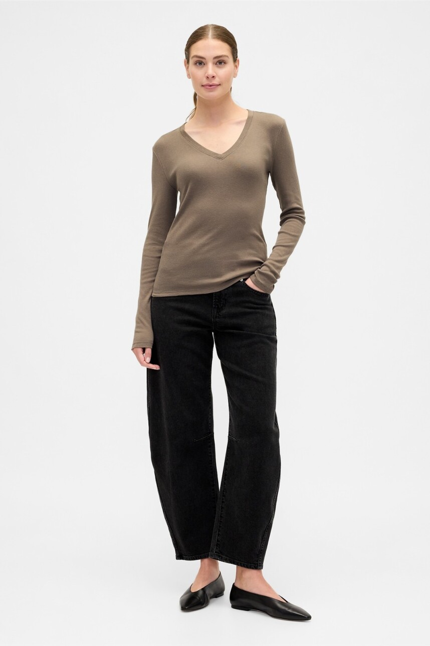 Remera Manga Larga Cuello V Mujer Plymouth Rock