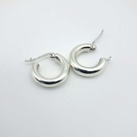 Par de aros de plata 925. Par de aros de plata 925.