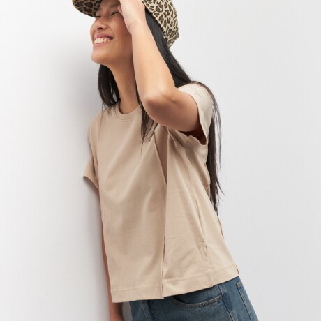 REMERA PADELLA Beige