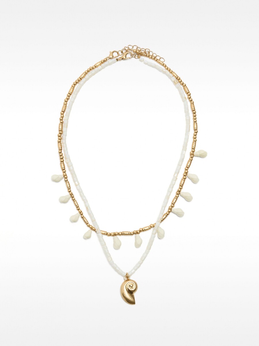Set De Collares Con Conchas blanco