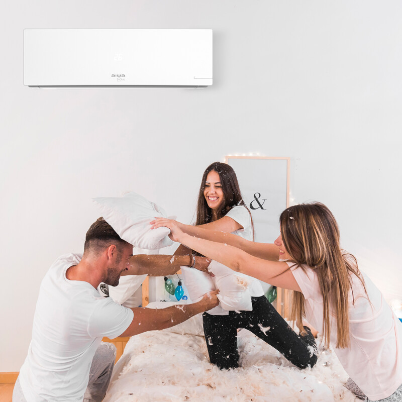 Aire Acondicionado AIWA 12000 BTU Split Inverter Frío/Calor Blanco Aire Acondicionado AIWA 12000 BTU Split Inverter Frío/Calor Blanco