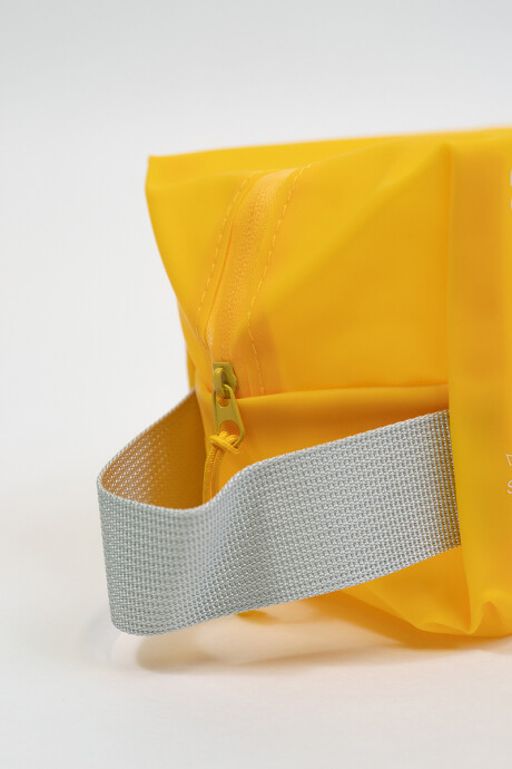 Neceser Impermeable Amarillo
