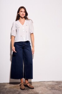 Blusa Viscosa Bordada Nacar