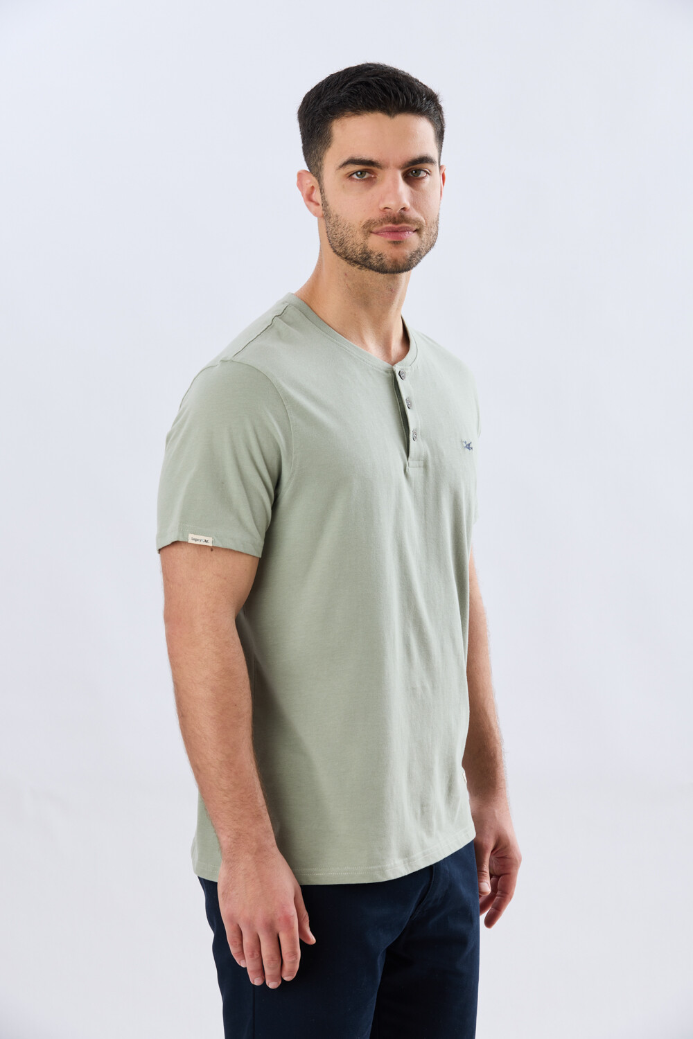 REMERA LISA DE ALGODÓN Pistacho