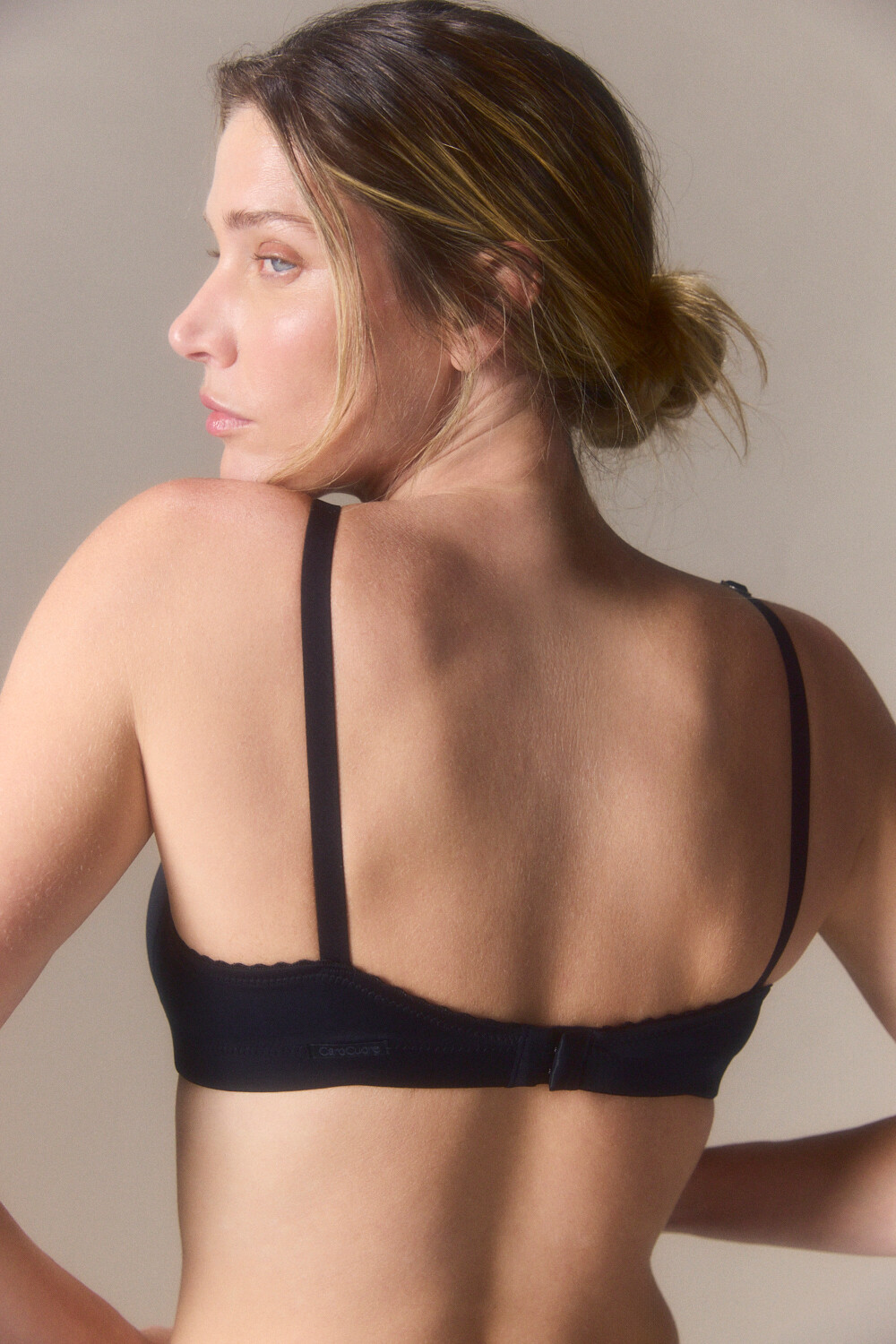 SIN ARO TRICOT Negro
