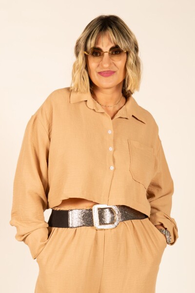 Camisa de lino crop Camel