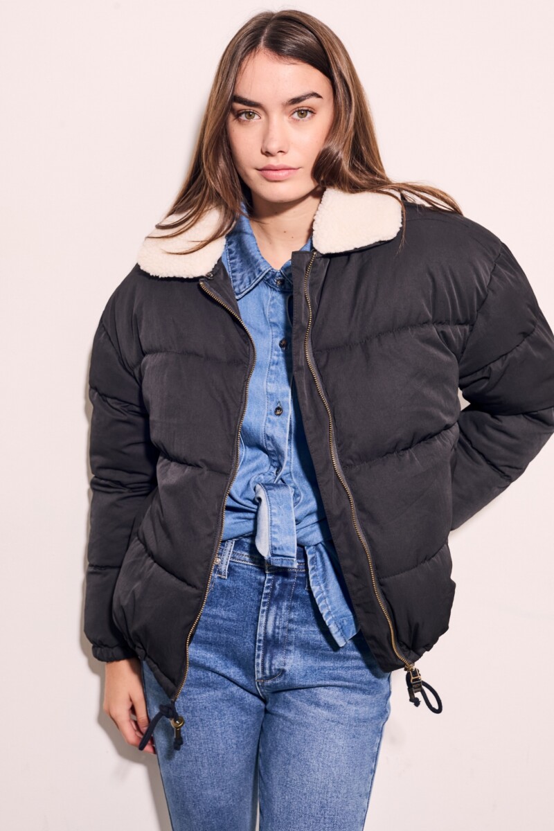 Campera Capitoneada Negro