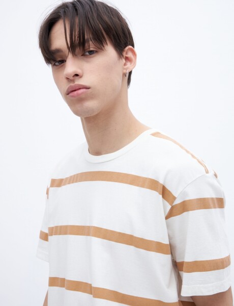 Remera Balu Camel