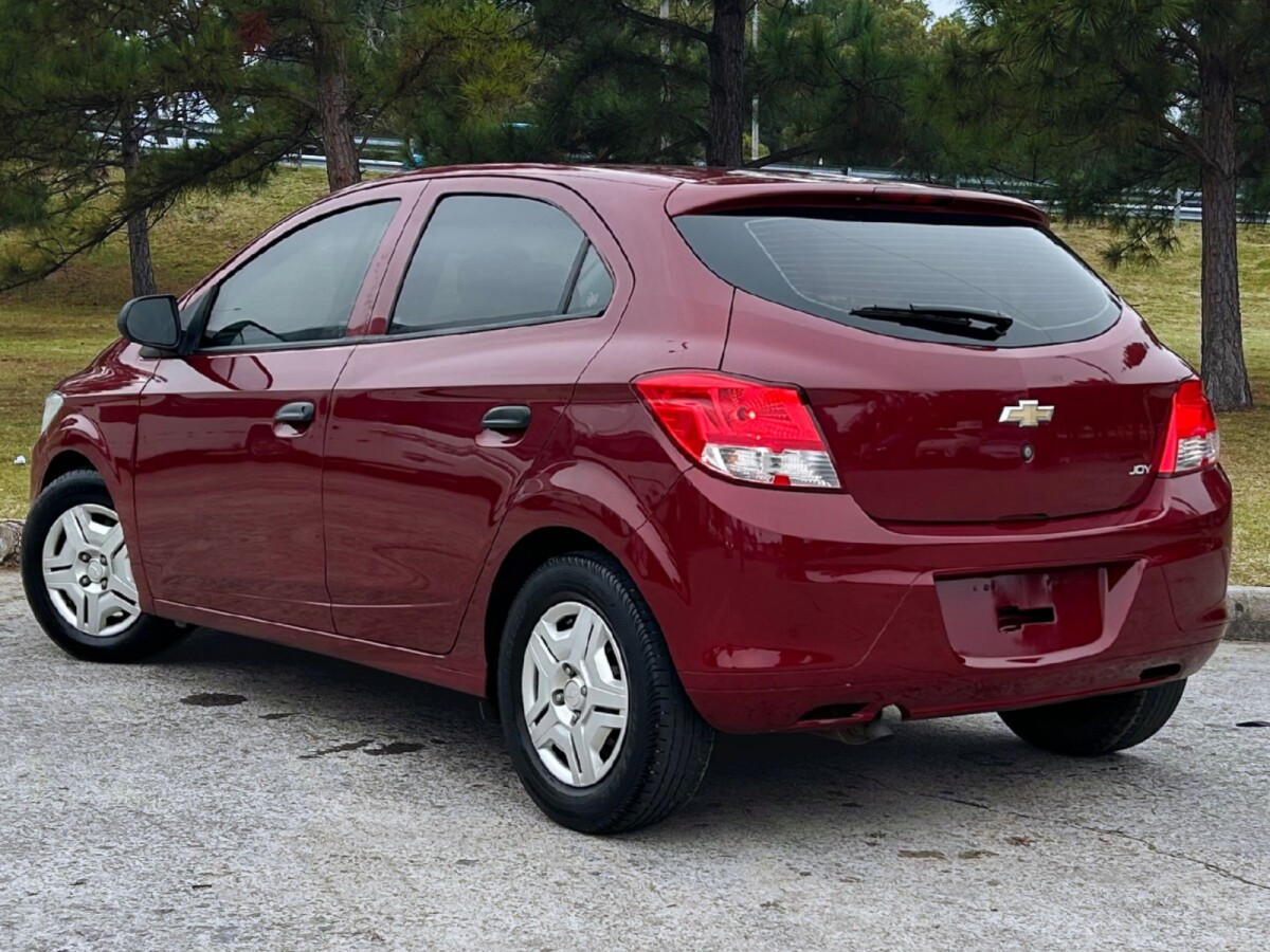 Chevrolet Onix Joy 1.0 Extra Full Permuta / Financia Chevrolet Onix Joy 1.0 Extra Full Permuta / Financia