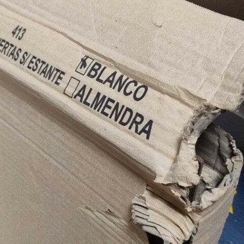 [ OUTLET ] Mueble Aereo de 2 puertas s/estante interior natural 80x29x30cm Blanco [ OUTLET ] Mueble Aereo de 2 puertas s/estante interior natural 80x29x30cm Blanco