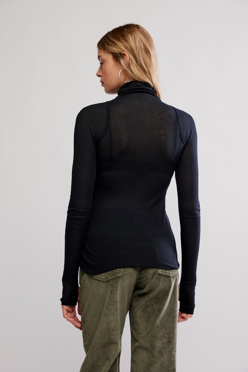 REMERA CLOSE TO HOME Negro