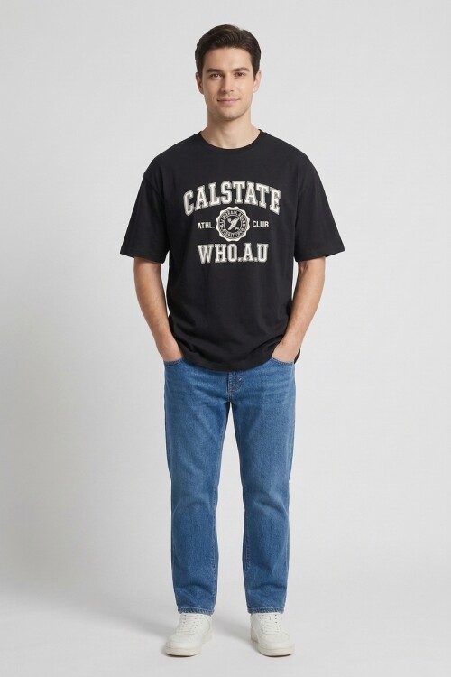 Remera m/c estampa universitaria NEGRO