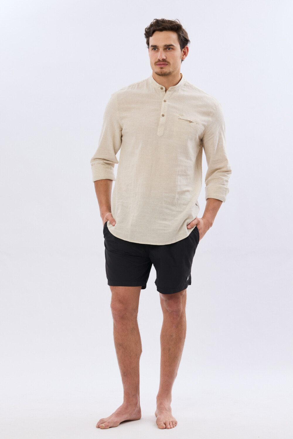 SHORT DE BAÑO LISO Negro