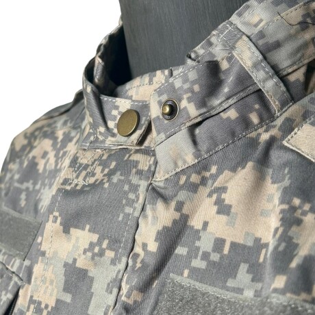 Camisa táctica con bolsillos y velcros Pixelado