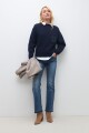 Sweater oversized con bolsillo bordado azul marino