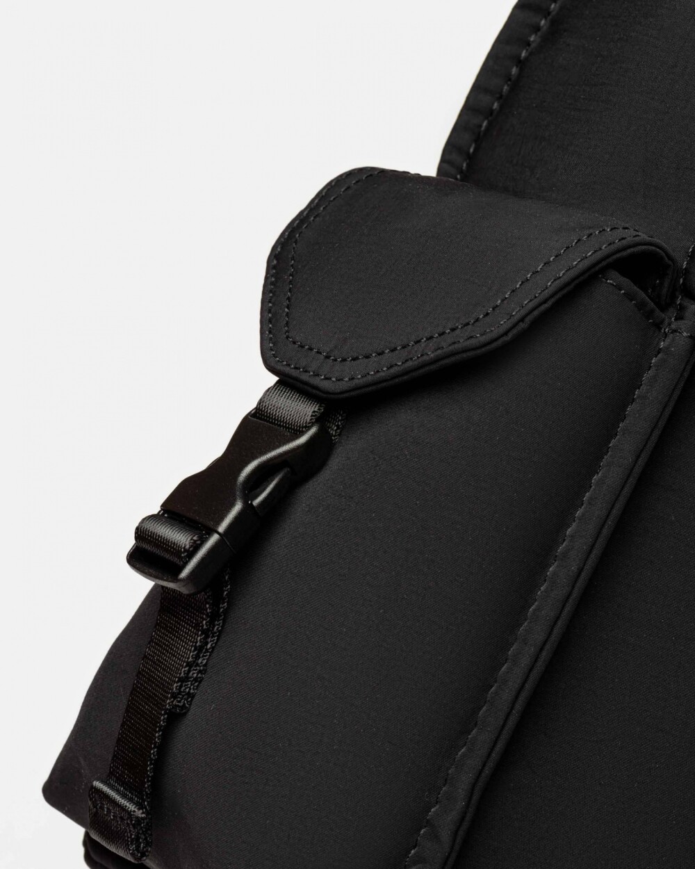 Cartera al hombro Flight en Nylon Negro