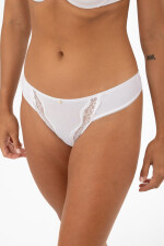 Colaless rita Blanco