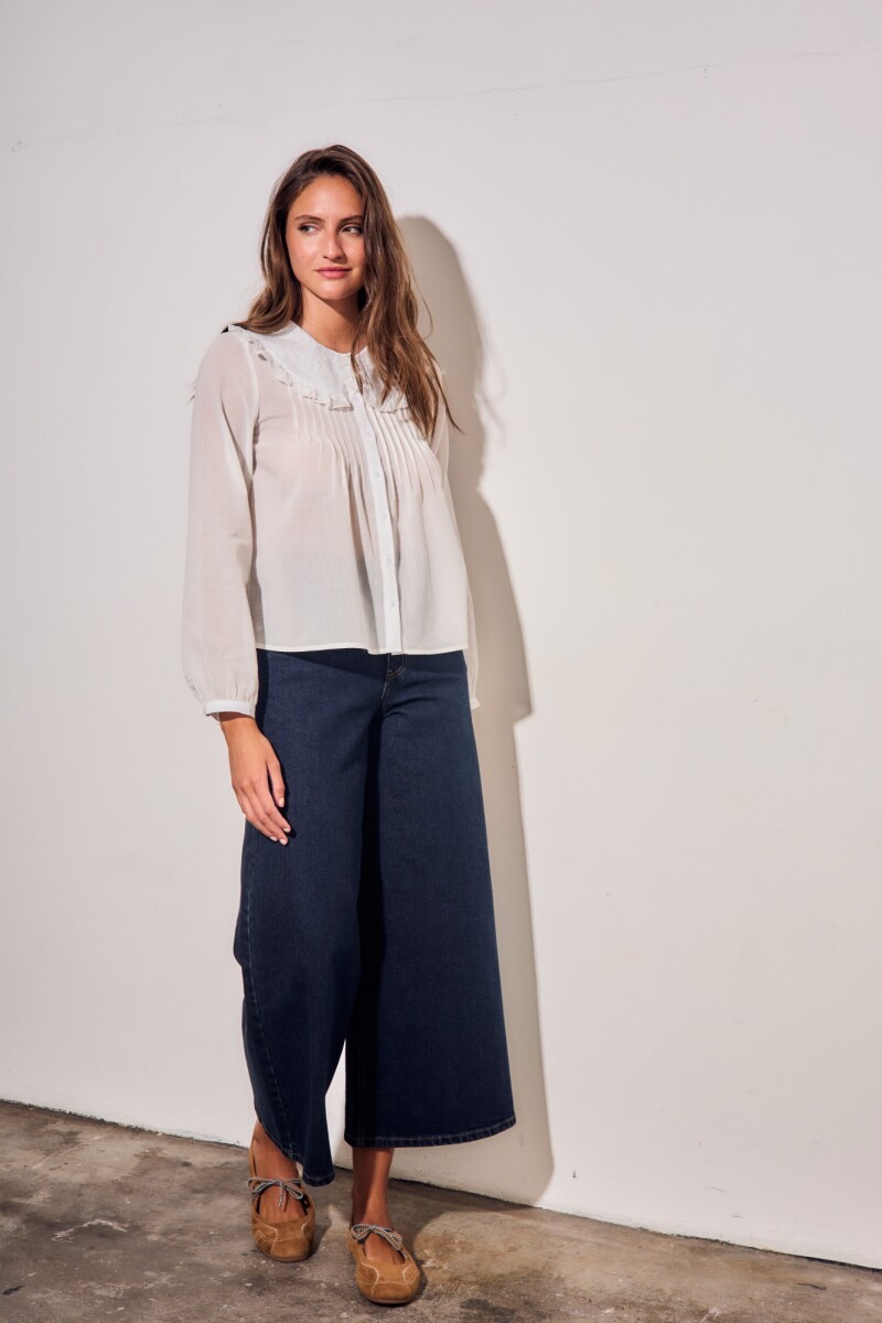 Blusa Cuello Bordado Nacar