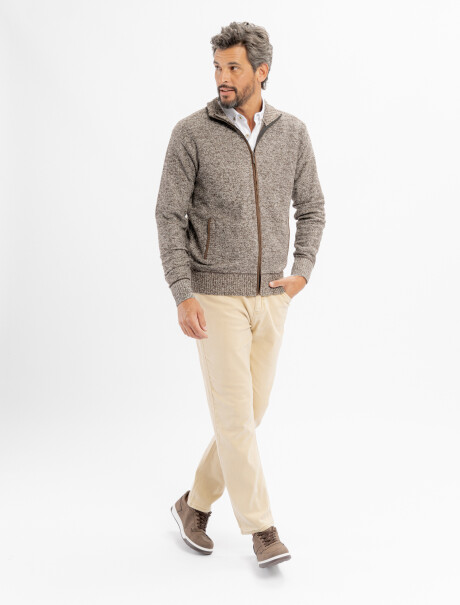 Campera tejida jaspeada marron