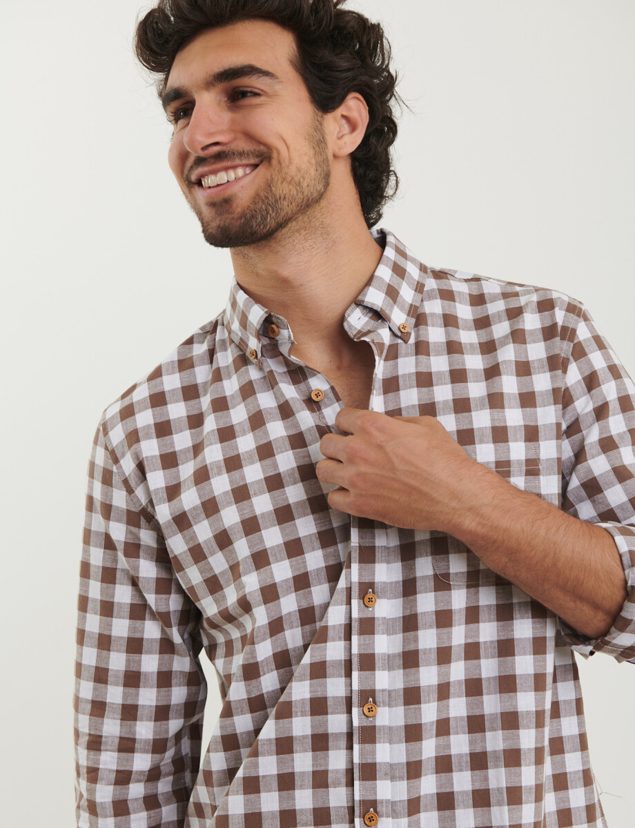 012610 CAMISA HARRINGTON LABEL Tostado / Blanco