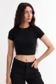 Remera m/c acanalada cuello a la base NEGRO