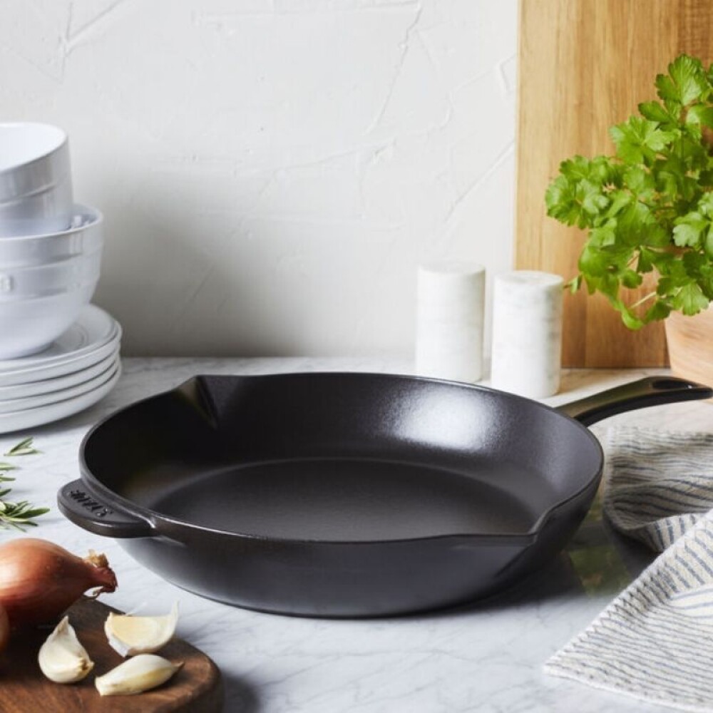 STAUB SARTEN HIERRO NEGRA 26 CM STAUB SARTEN HIERRO NEGRA 26 CM