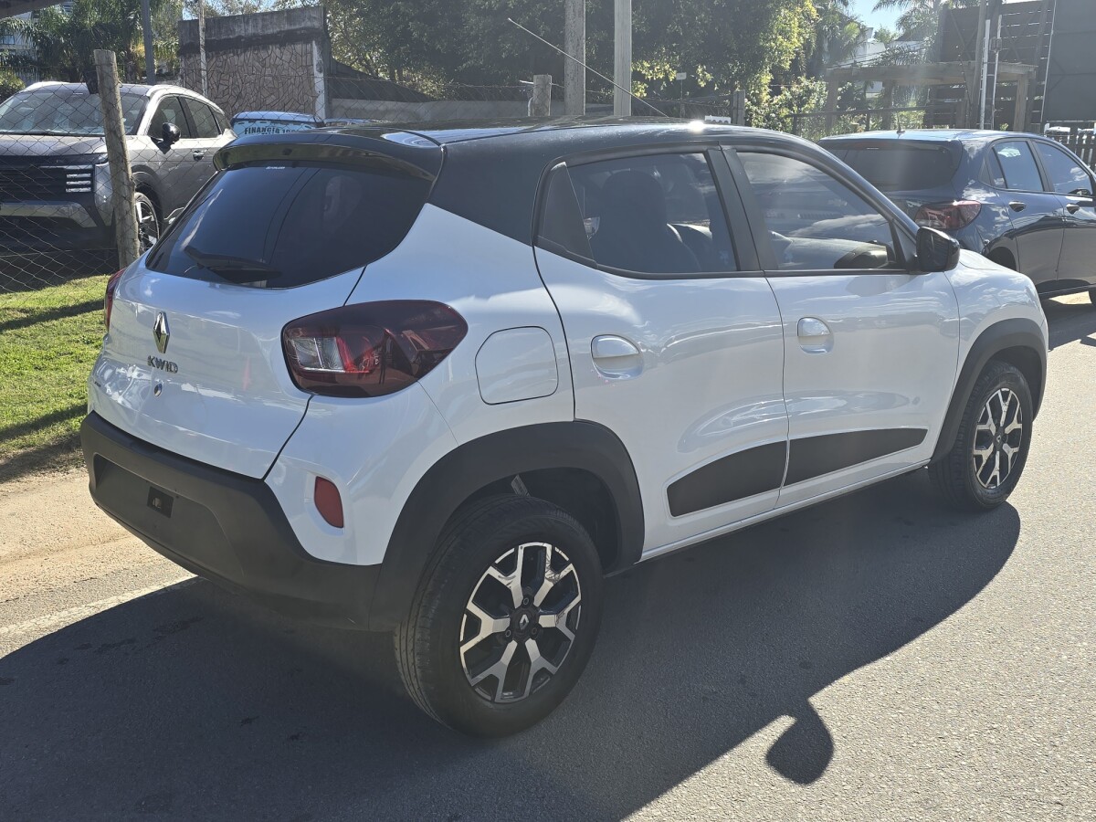 Renault Kwid Intense Bitono| Permuta / Financia Renault Kwid Intense Bitono| Permuta / Financia