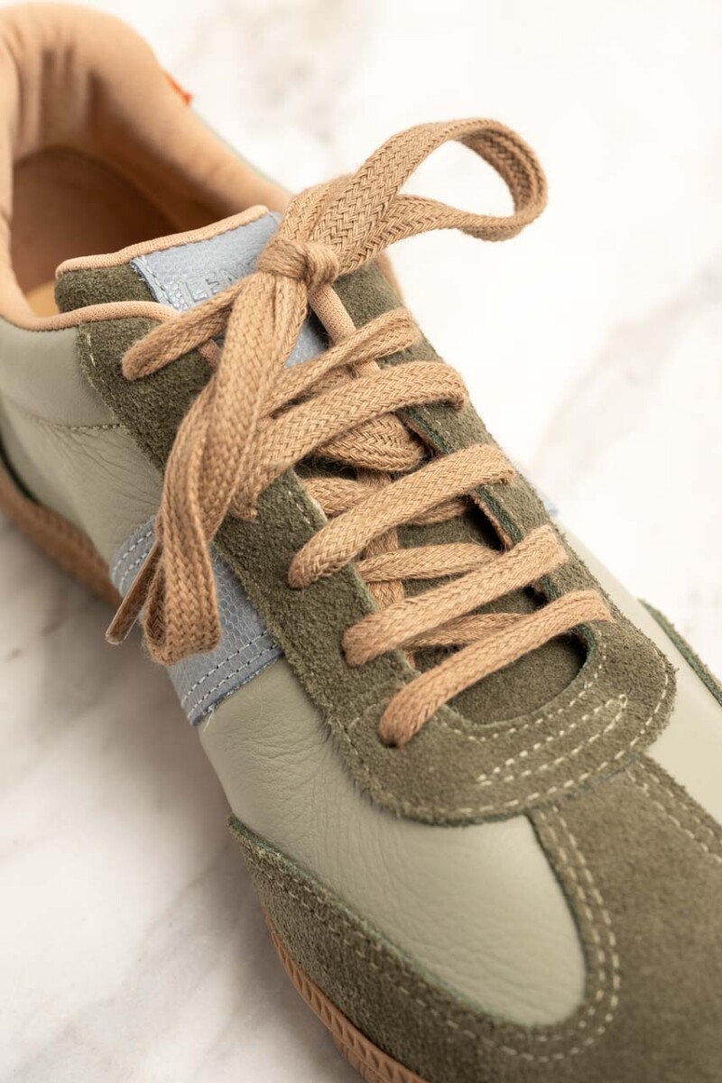 Zapatilla Cuero Combinada Safari