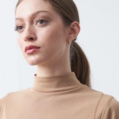 POLERA RULIO Beige Oscuro