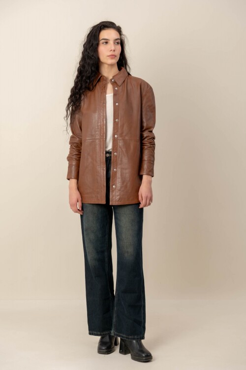 Sobre camisa cuero Cognac