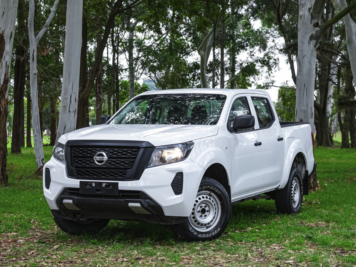 Nissan Frontier NP300 2.5 TDI 4x2| Permuta / Financia Nissan Frontier NP300 2.5 TDI 4x2| Permuta / Financia