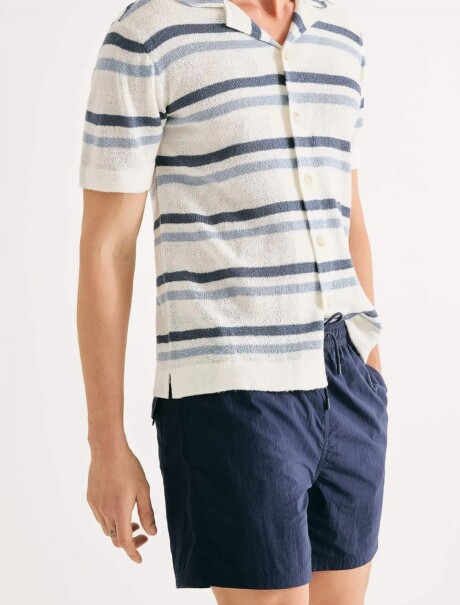 SHORT DE BAÑO CON TEXTURA AZUL