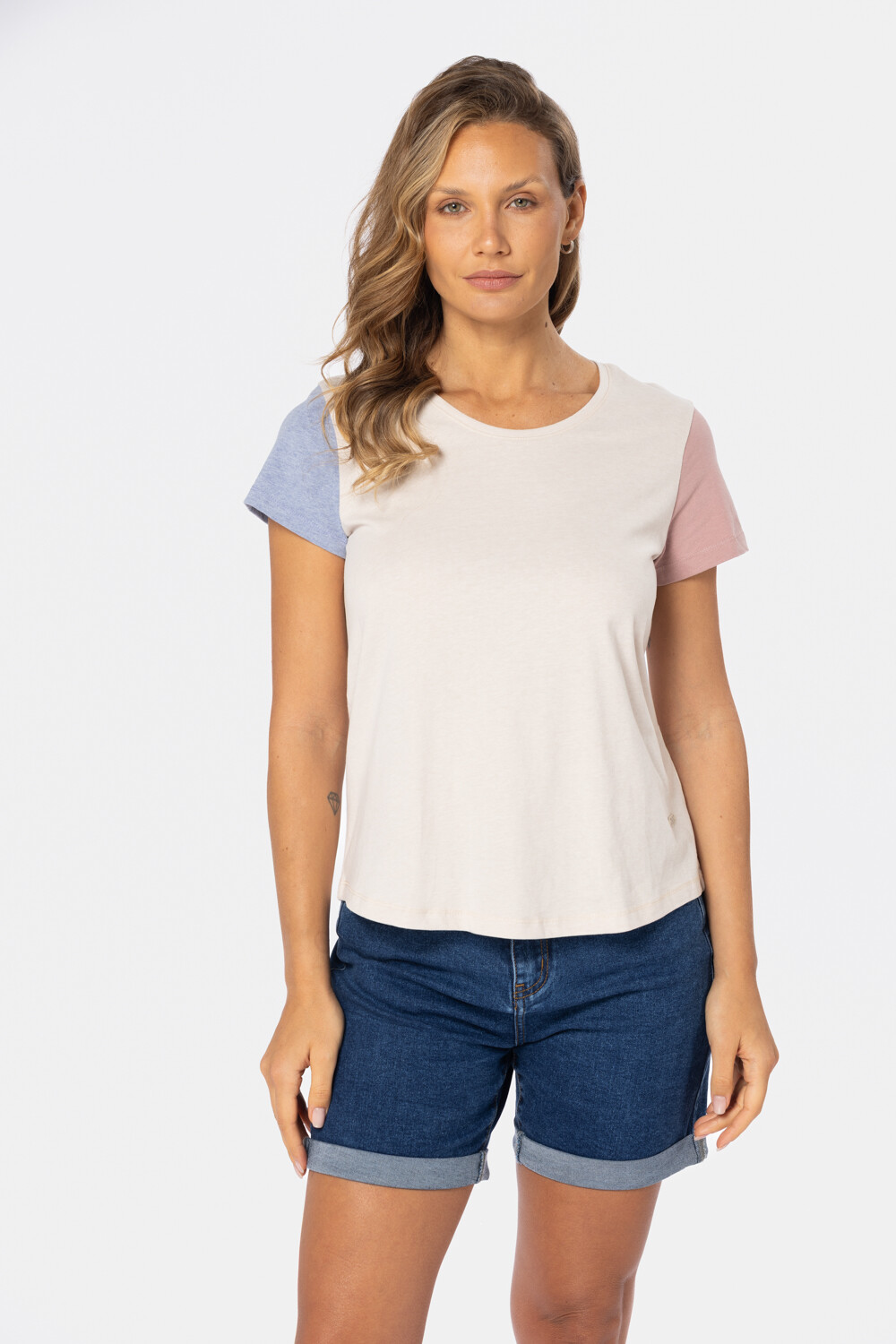 REMERA BLOQUE DE COLOR Beige