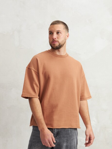 REMERA STONE CHOCOLATE
