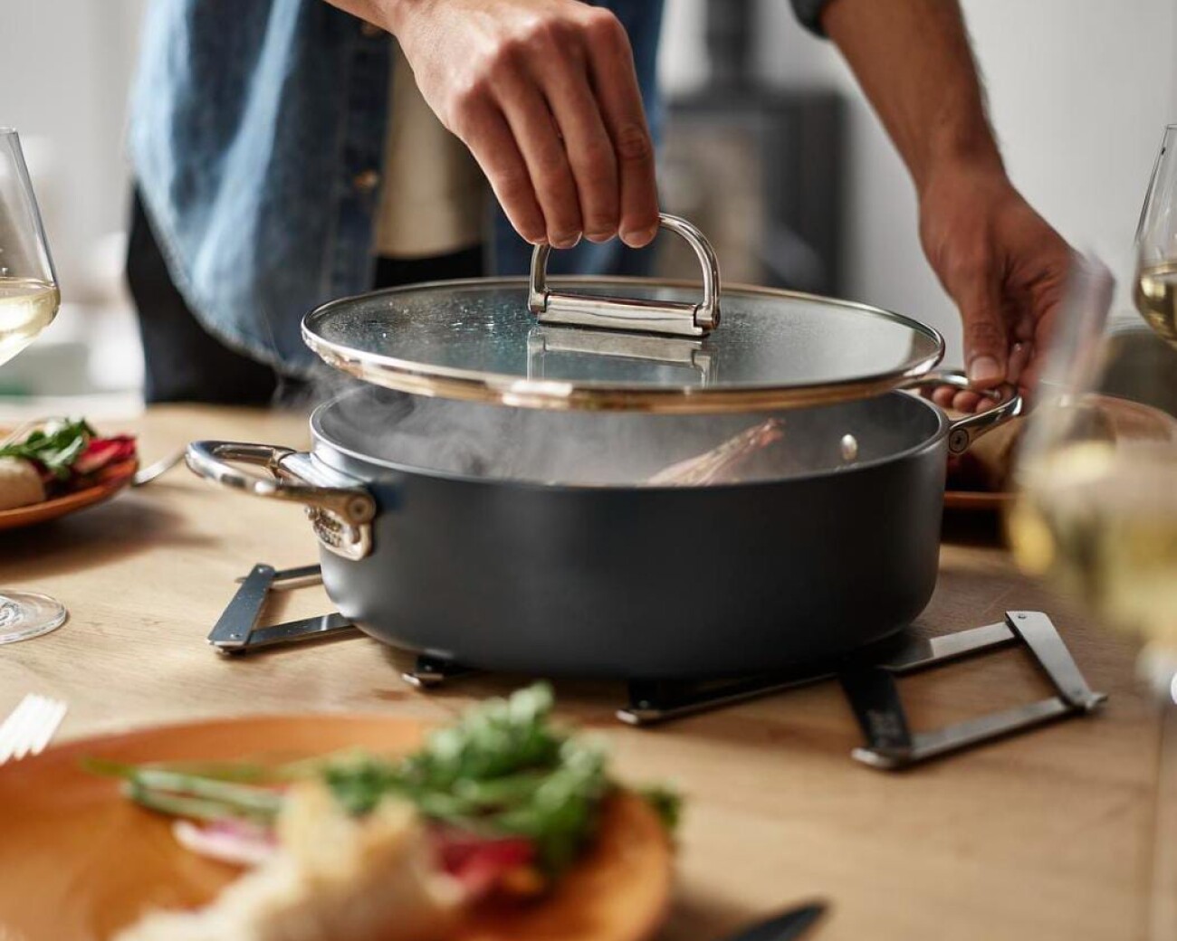 Posafuentes extensible de acero Joseph Joseph - Preventa Posafuentes extensible de acero Joseph Joseph - Preventa