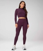 Polo Manga Larga Seamless Long-Sleeve Essential Tee Mujer Oxblood