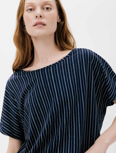 BLUSA MANGA CORTA ESTAMPADA AZUL