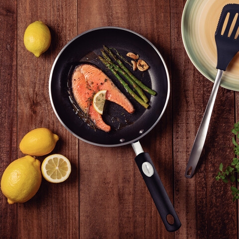 Sartén profesional Ø 24cm. aluminio para inducción -TRAMONTINA TR5812