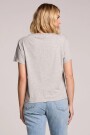 REMERA THE HAMPTONS Gris