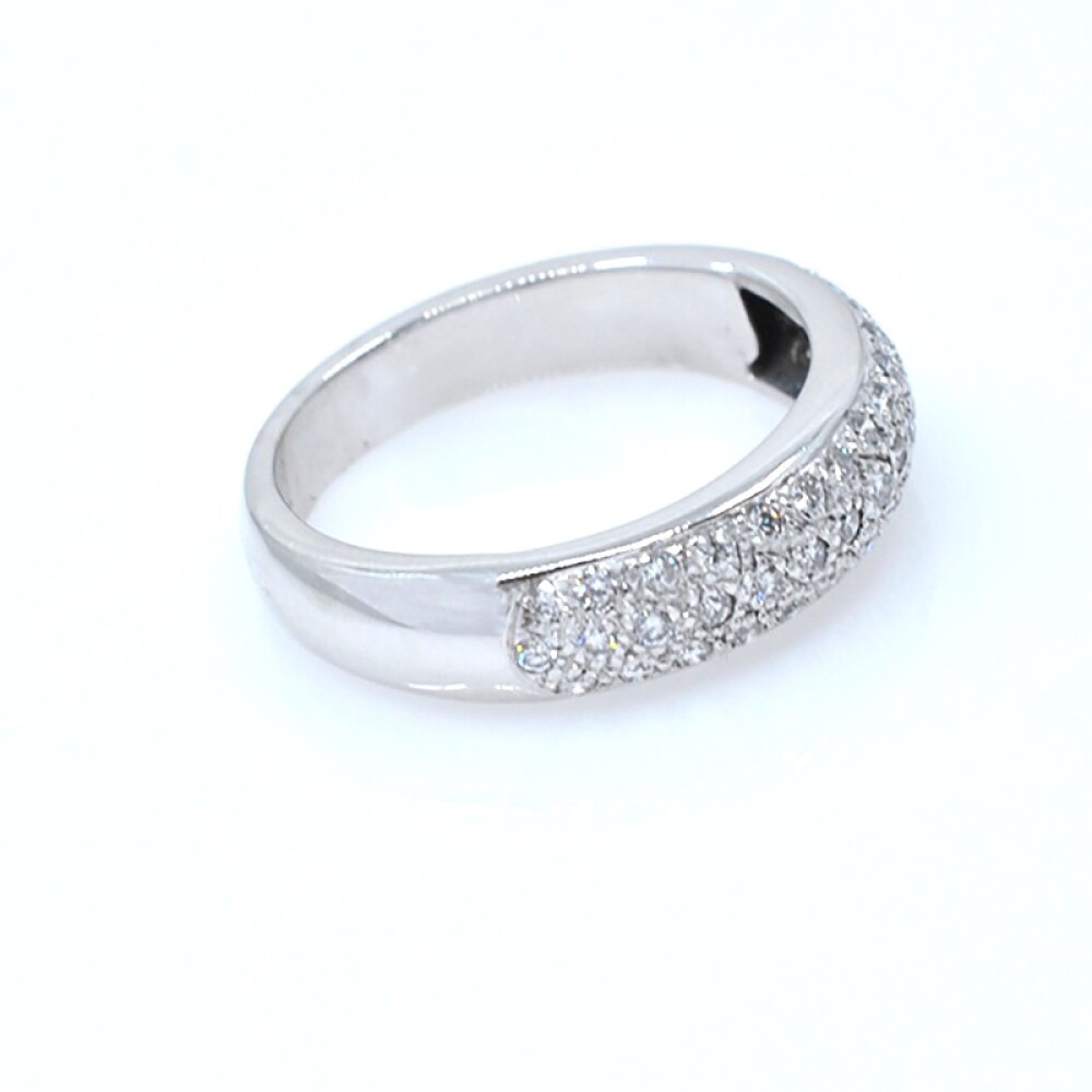 Anillo en oro 18k blanco con brillantes Anillo en oro 18k blanco con brillantes