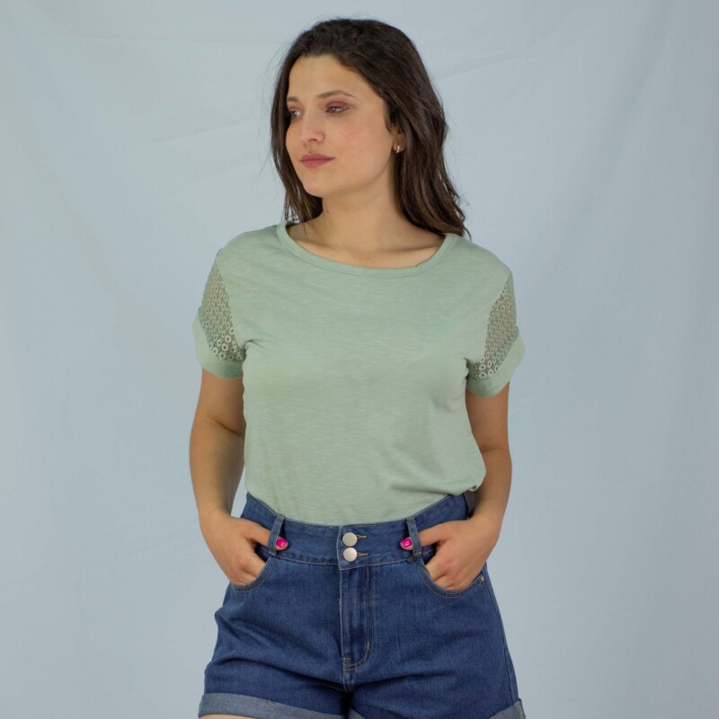 Remera Calada Slowly Light Green