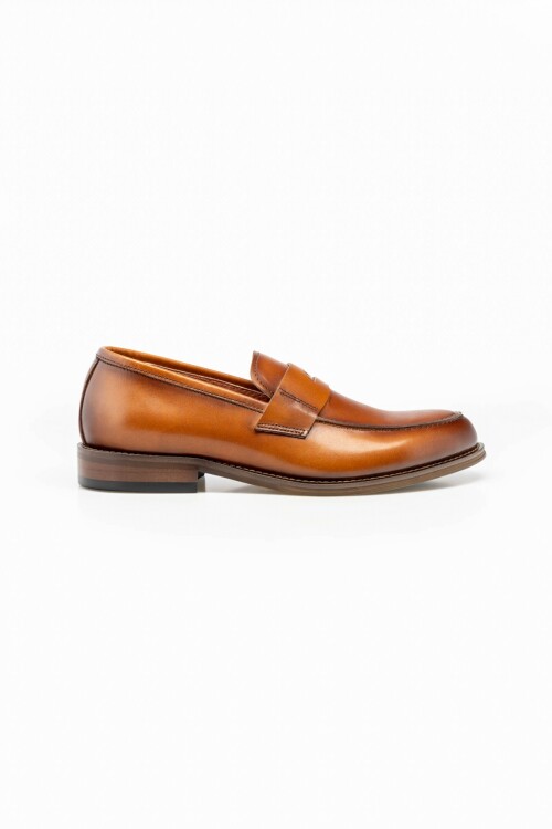 Mocasín con antifaz 100% cuero Cognac