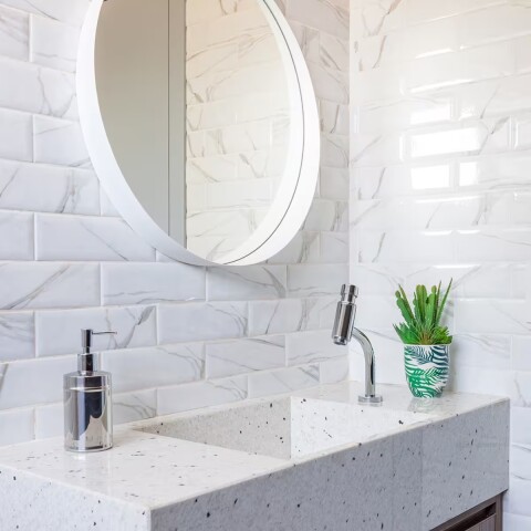 Cerámica de pared Brick Calacata 7,5x25 cm Brillante Cerámica De Pared Brick Calacata 7,5x25 Cm Brillante